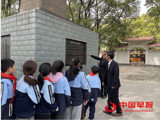 1743561175263303.png 3参观.png