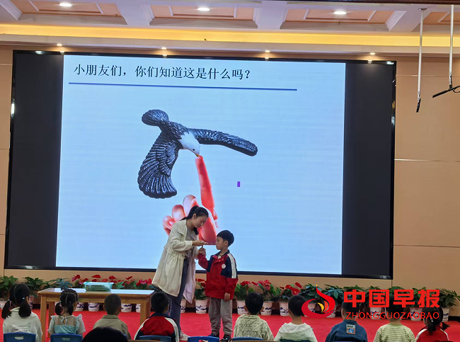 1745544792204997.png 1.png