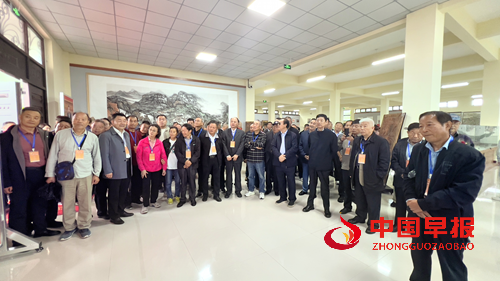 山东枣庄瑞琴艺术馆举办“纪念抗战胜利80周年庆国庆沂蒙情”书画大展(图7)