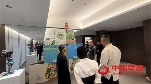 向上·向上雕塑展宋庄启幕 吴梁焰“红领少年”解码符号与生命力量(图7)