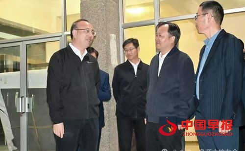 安徽省政协副主席张祥安回母校阜师大调研指导高水平大学建设(图2) 安徽省政协副主席张祥安回母校阜师大调研指导高水平大学建设(图2)